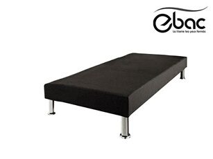 Sommier à lattes garnies massives 9 par couchage - plate-bande et plateau tendus