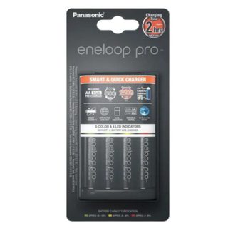 Chargeur de piles Panasonic K-KJ55HCD40E AA AAA 4 batteries incluses noir
