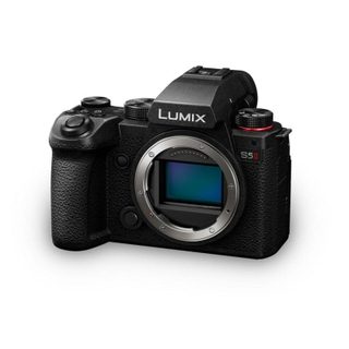 Mirrorless Panasonic Lumix S5II