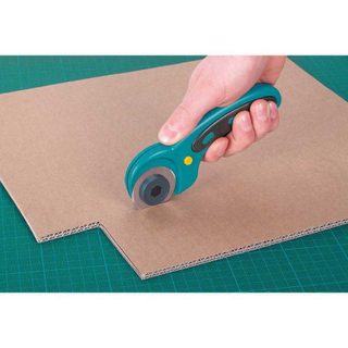 Cutter rotatif Wolfcraft 4152000 45 mm poignée ergonomique sécurité