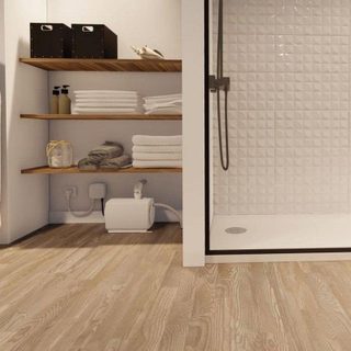 Pompe de relevage SFA Sanifloor+ 3 pour douche à ras sans fil 30 L/min