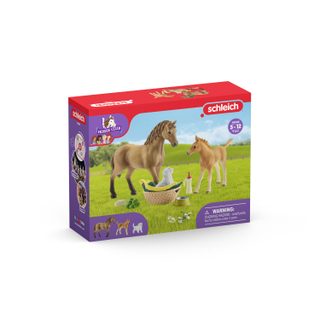 Les soins pour bébé animaux Sarah - Horse club - 42432 SCHLEICH