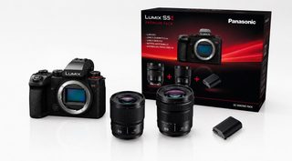 Appareil Photo Hybride Panasonic Lumix S5ii Pack 20-60 Mm F3.5-5.6 50 Mm F1.8 Noir