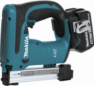 Agrafeuse sans fil 18 V Li-Ion 5 Ah 10 à 22 mm MAKITA DST221RTJ