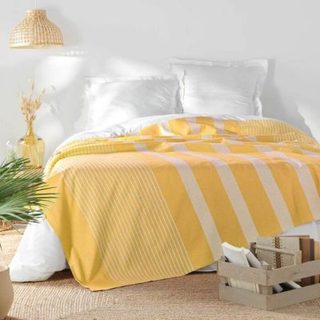 Couvre lit 2 personnes 220 x 240 cm coton/polyester tisse adele Curry