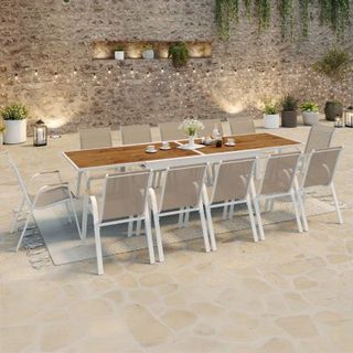 Salon de jardin NOUMEA table extensible 135/270 CM plateau verre trempé effet bois et 12 chaises empilables blanc et bois