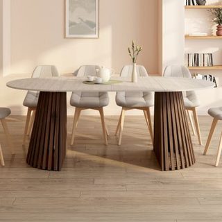 Table à manger extensible ronde CARMEN 4-10 personnes pied noyer en lattes et plateau effet travertin 110-200 cm