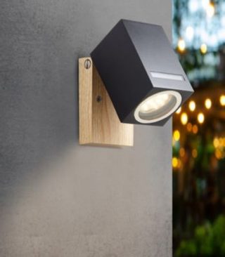 Applique extérieure murale LED orientable GU10 noir et aspect bois IP44 H.10 cm Brilliant Galeni