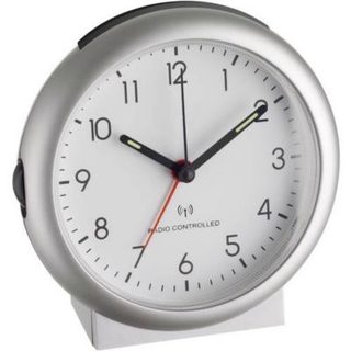 Réveil radiopiloté analogique TFA Dostmann 98.1036 argent - cadran blanc, compact
