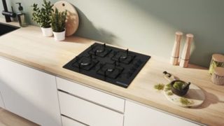 Bosch Plaque de cuisson gaz 4 foyers - coloris noir l.59 x P.52 x H.4,5 cm - POP6B6K30