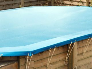 Bâche hiver pour piscine bois Linéa UrbanPool 4,50 x 2,50 m - Ubbink