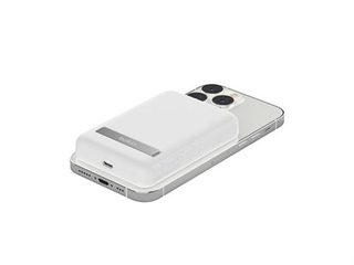 Batterie externe 5K sans fil magnétique Belkin BoostCharge avec support inclus Blanc