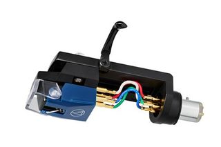 Ensemble Audio-Technica AT-VM520xEB/H constitué d'une cellule VM520xEB pré-montée sur un porte-cellule AT-LT10