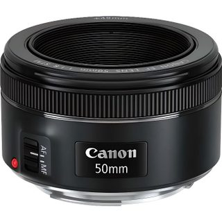 Canon EF 50mm F/18 STM - Pour SLR numérique - Ouverture F-1.8 - Distance focale 50mm