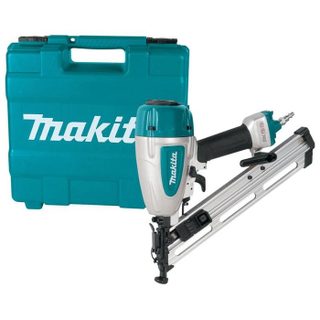 Cloueur pneumatique - MAKITA - AF635 - 8 3 bar - 32 à 64 mm - Léger et puissant
