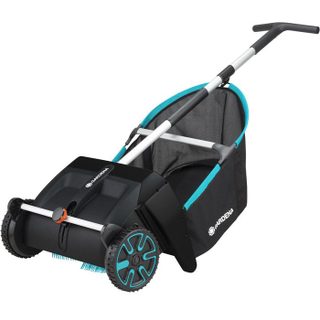 Ramasse-feuilles GARDENA - 3565-20 Largeur travail: 49cm Bac 90L Collecteur de feuilles Balayeuse