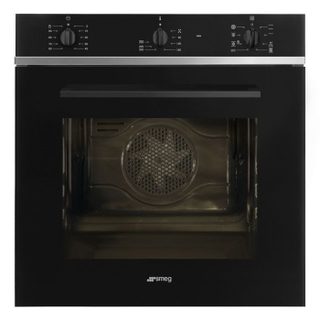 Four Smeg SF64M3TB Noir