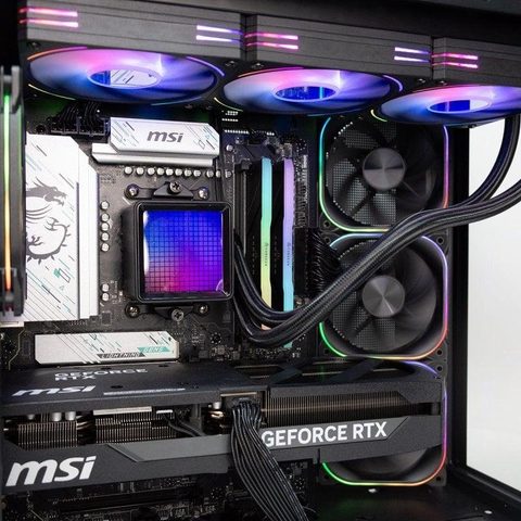 Pccom PC de bureau Ultimate AMD Ryzen 7 7800X3D 32GB 2TB SSD RTX 5080 Windows 11 Pro