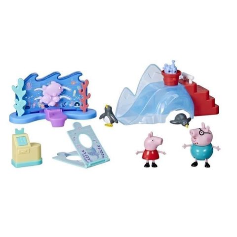 Peppa Pig figurines aquarium