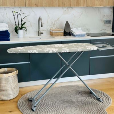 Kitchen Move Table à repasser avec pieds gris et housse coton L.130 x l.47 x H.max 90 cm, Wild